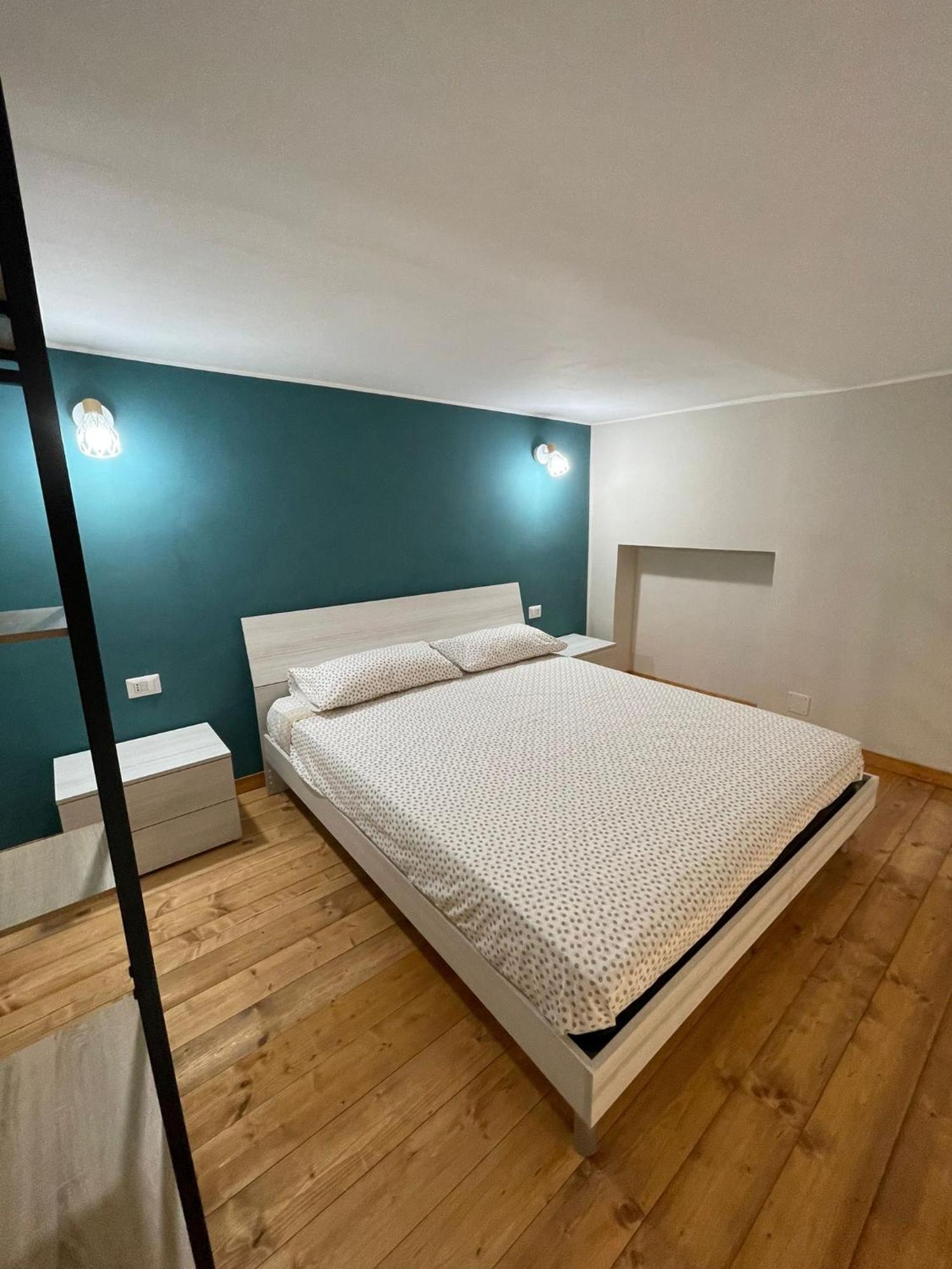 Luma Holiday Homes Mondragone Eksteriør bilde
